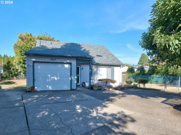 7917 SE Clackamas Rd, Milwaukie, OR 97267