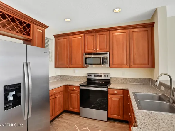 8880 SHELL ISLAND Drive, Jacksonville, FL 32216