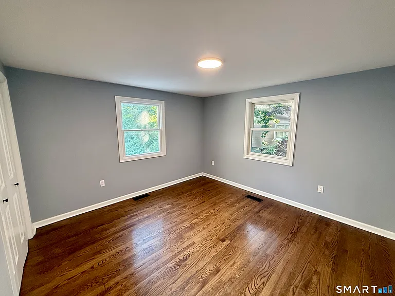28 S Cliff St — Photo 15