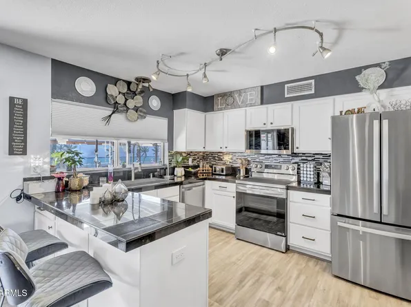 2505 E HAMPTON Avenue, Mesa, AZ 85204