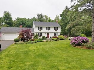 19 North Dr, Simsbury, CT 06070