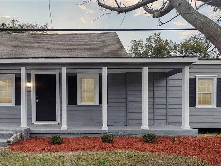 1224 E Bolton St — Photo 18