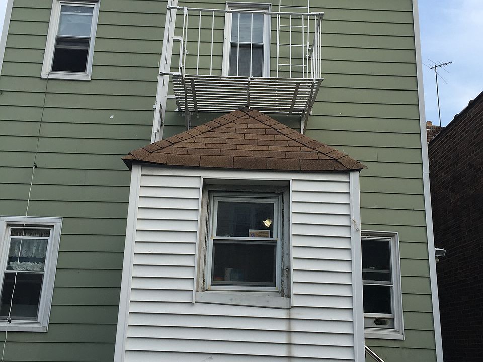 1st image of 103-13 52 Avenue #4