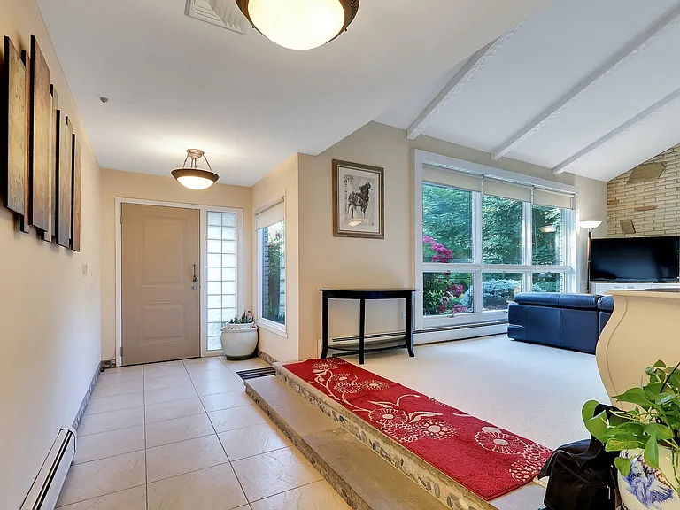 38 Ash St — Photo 4