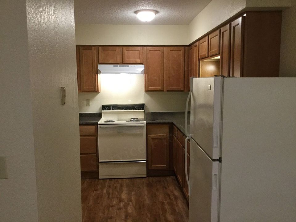 1st image of 101-103 Johnson Dr