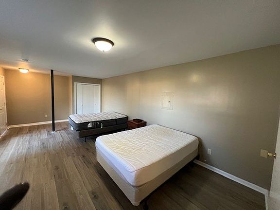 2nd image of 1604 Moss St #21