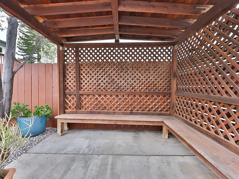 5036 Raymond Pl — Photo 10