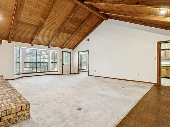 2nd image of 257 Oak Dr