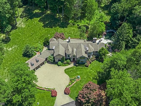 3rd image of 14 Bliss Rd