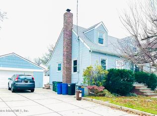 25 Iowa Pl, Staten Island, NY 10314
