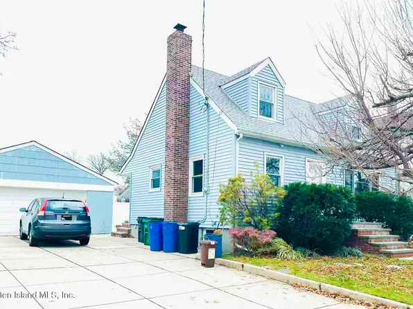 25 Iowa Pl, Staten Island, NY 10314