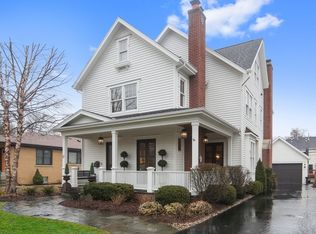 17 N Bruner St, Hinsdale, IL