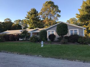 59 Overhill Rd, Warwick, RI 02818