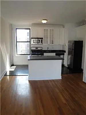 Rented by City Connections Realty | media 2