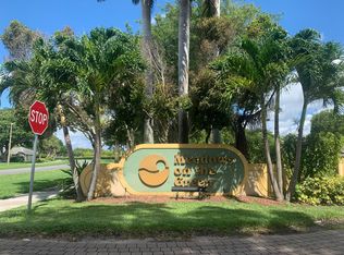 310 Meadows Cir, Boynton Beach, FL 33436