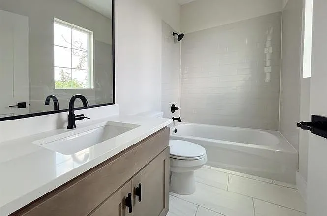 1806 Line St — Photo 20