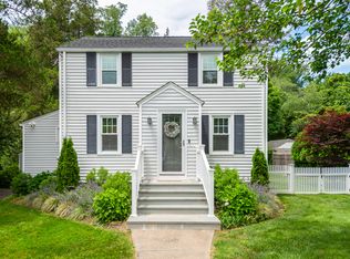 560 Stillson Rd, Fairfield, CT 06824