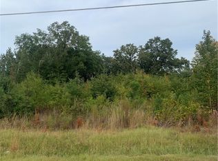 Dean Rd, Saint Pauls, NC 28384