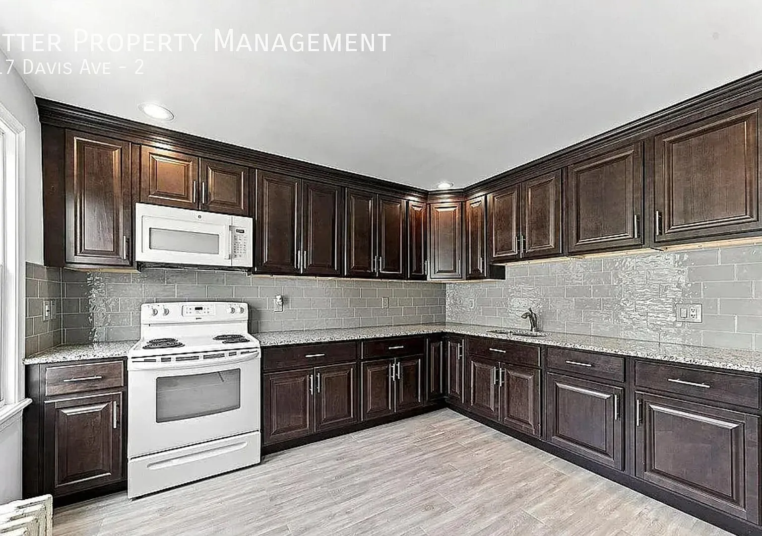1BR Apartment with Private In-Unit Laundry & Shared Backyard — Photo 1
