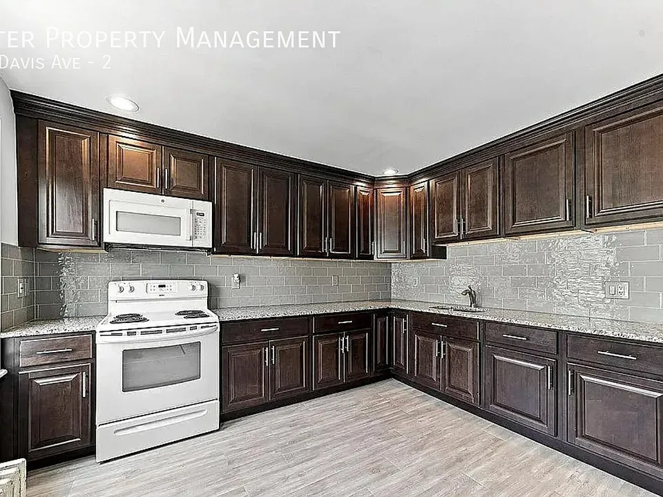 317 Davis Ave #2