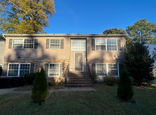 210 Lowden Hunt Dr, Hampton, VA 23666