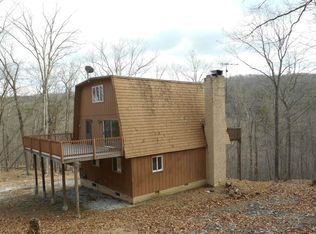 208 Flag Ln, East Stroudsburg, PA 18302