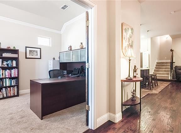 4th image of 6948 Finch Dr