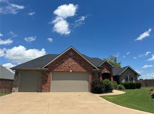 5749 S Chanberry Ln, Rogers, AR 72758