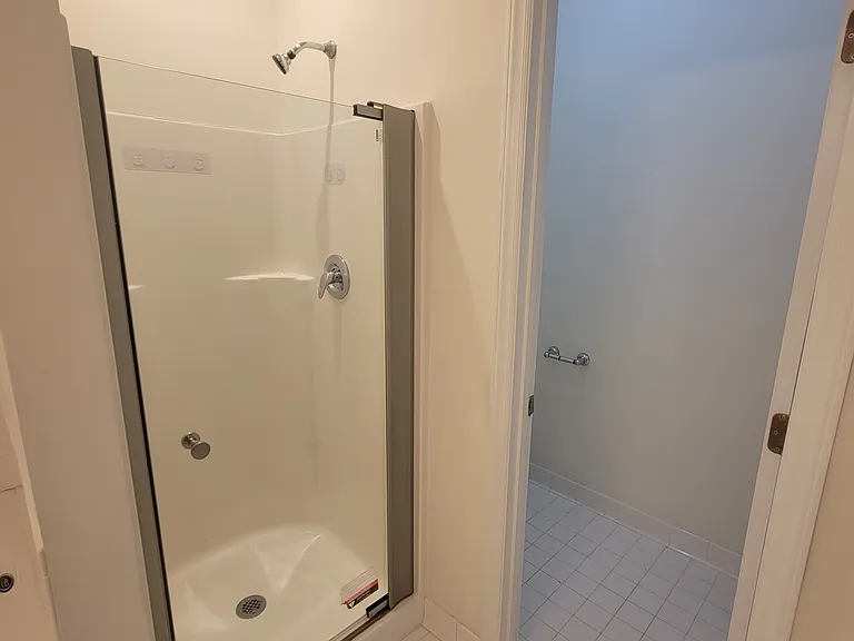1600 Claiborne Ct — Photo 8