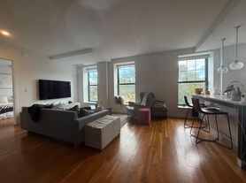 123 Parkside Ave