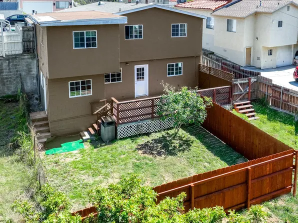 2336 Sumac Dr #2, San Diego, CA 92105