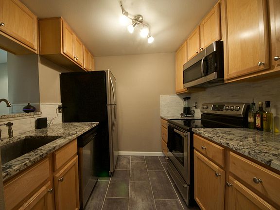 4th image of 4727 176th St SW APT J12