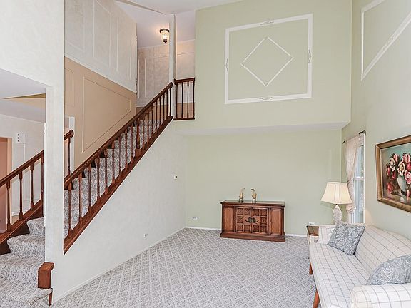 5th image of 2524 Lawn Ct