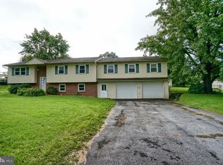 7931 Rider Ln, Hummelstown, PA 17036