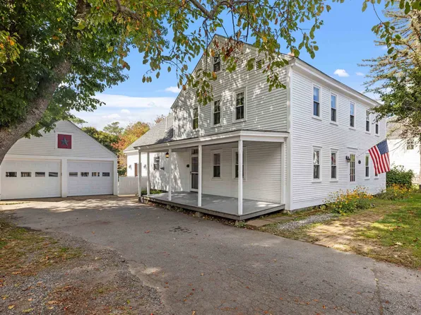 9 Belknap Mountain Road, Gilford, NH 03249