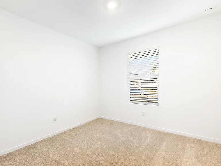 1621 Baugh St — Photo 17