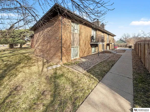 4220 Huntington Ave, Lincoln, NE 68504