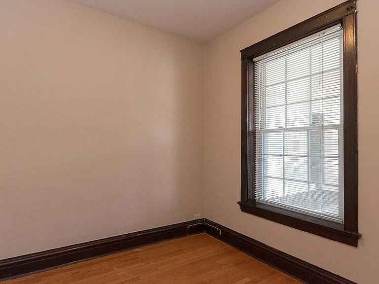 1440 W Addison St #3 — Photo 12