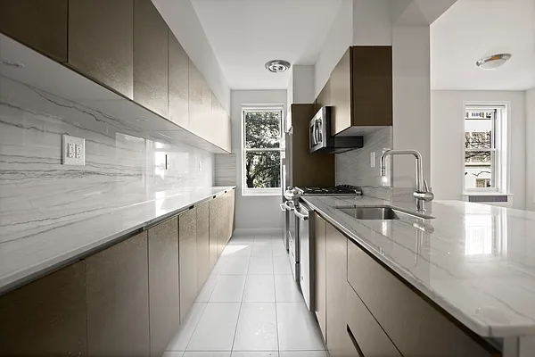 Rented by Stonehenge NYC LLC | media 4