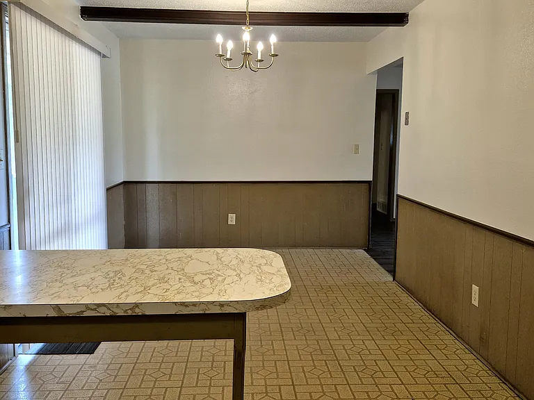 Kitchen/dining area
