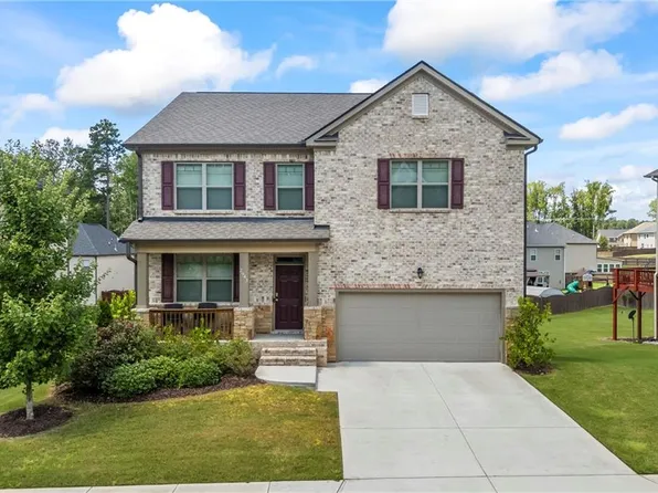 2943 Hawthorn Farm Blvd, Loganville, GA 30052