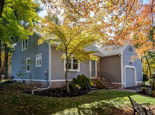 28 Pintail Cir UNIT 28, South Windsor, CT 06074