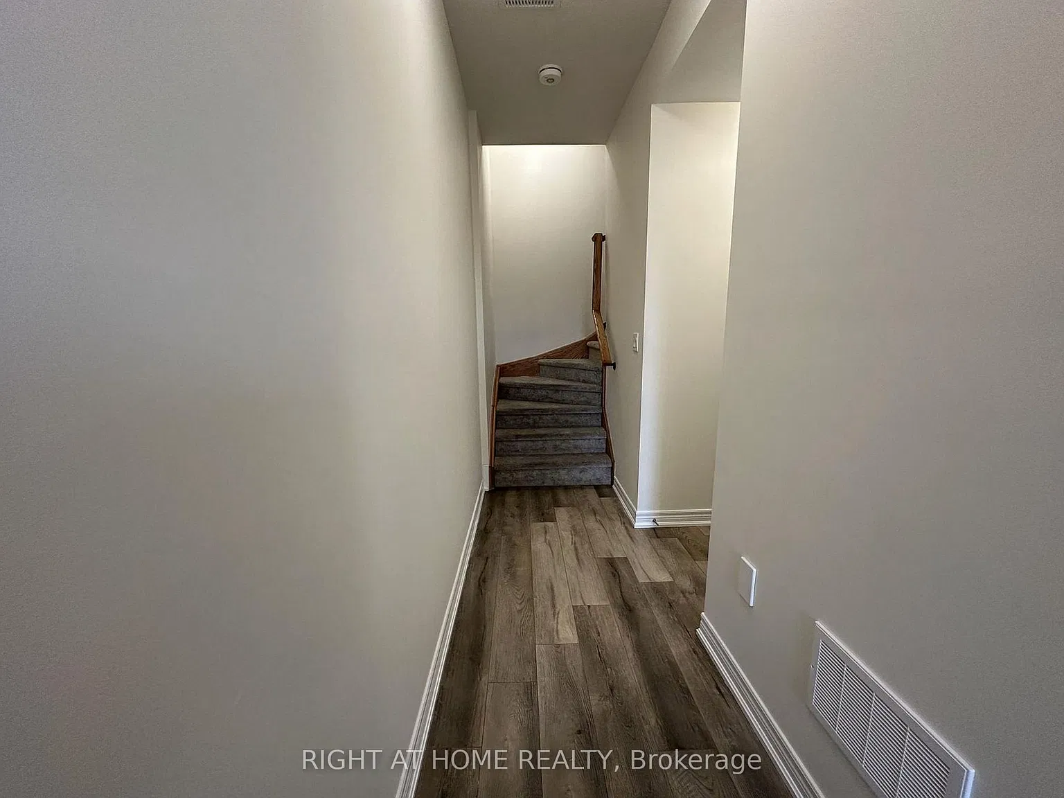 3 bed, $2,700 — Photo 4