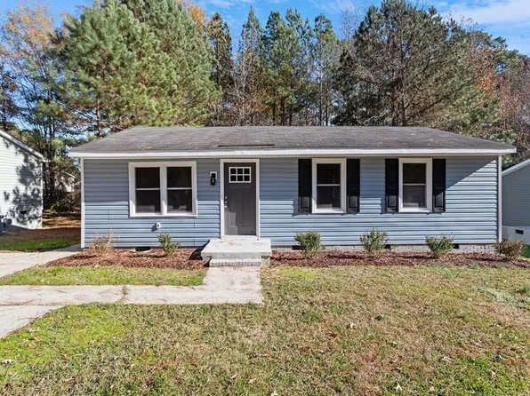 1203 Freeman Dr, Sanford, NC 27330
