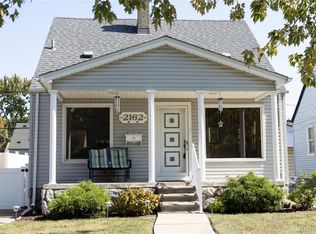 2162 Schultz St, Lincoln Park, MI 48146
