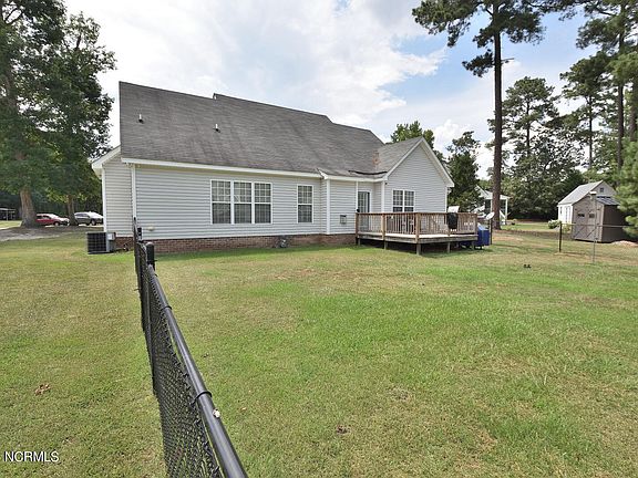 3rd image of 214 Windy Oak Drive