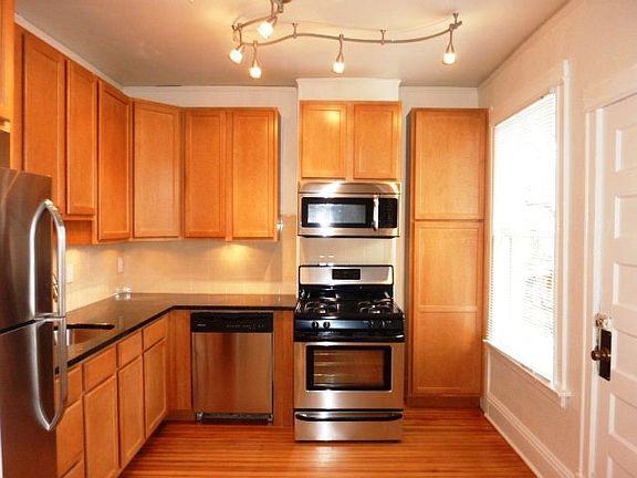 3rd image of 1326 E 9th Ave