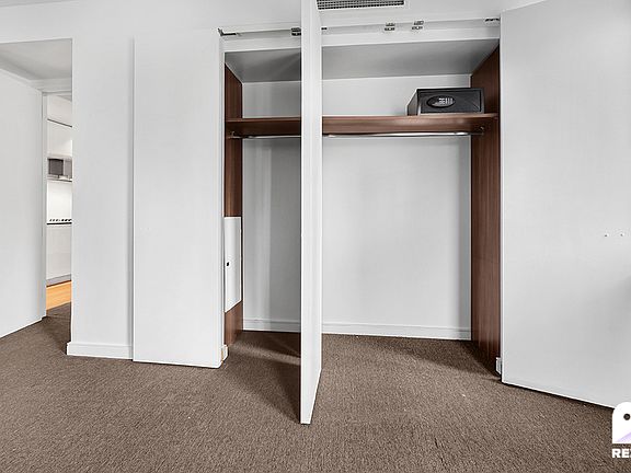 3rd image of 70 W 45th St #33B