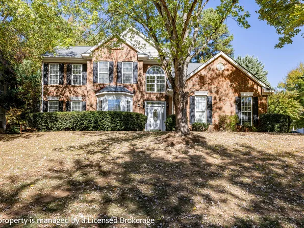 4033 Raven Rock Ct, Charlotte, NC 28270