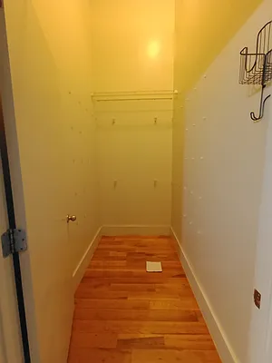 Rented by City Vista Inc | media 37